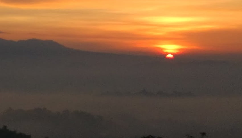 Sunrise di Punthuk Setumbu